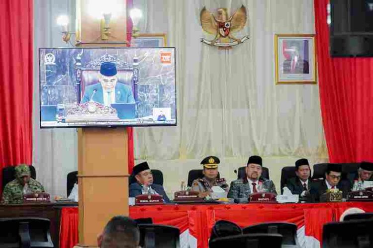 Bupati Batu Bara Hadiri Paripurna Istimewa Pidato Kenegaraan HUT ke-81 Kemerdekaan RI