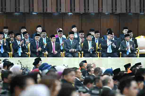 Presiden Prabowo Tegaskan Penguatan Pelindungan dan Kesejahteraan Pekerja