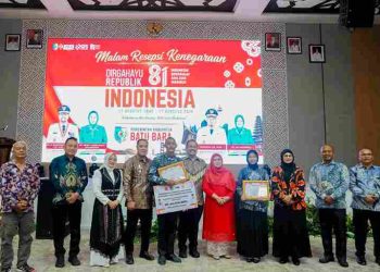 Bupati Batu Bara Apresiasi Paskibraka pada Malam Resepsi Kenegaraan HUT ke-81 RI