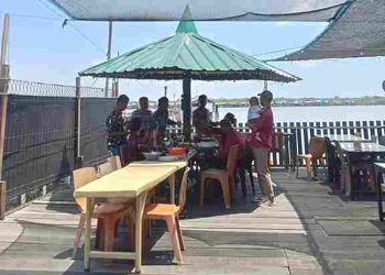 Surga Kuliner Pesisir Belawan: Melukis Simfoni Rasa, Angin Laut, dan Harmoni Musik di Marine Cafe