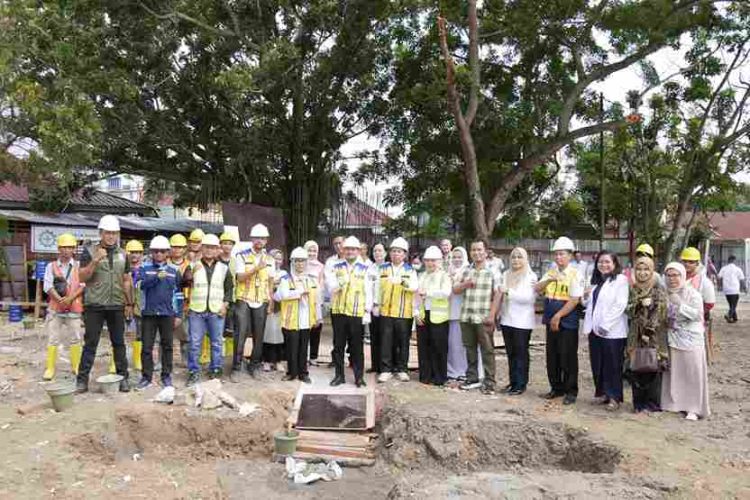 Wali Kota Tanjungbalai Lakukan Peletakan Batu Pertama Rehabilitasi Gedung RSUD dr Tengku Mansyur