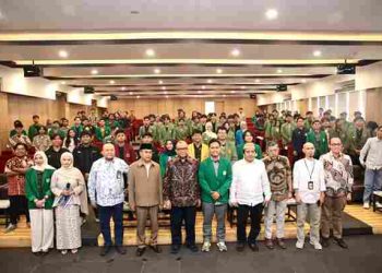 Wamenaker Ajak Mahasiswa Kawal Kedaulatan Ekonomi dan Program Ketenagakerjaan