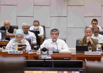 Pemerintah Serahkan DIM RUU Pelindungan Ketenagakerjaan kepada DPR