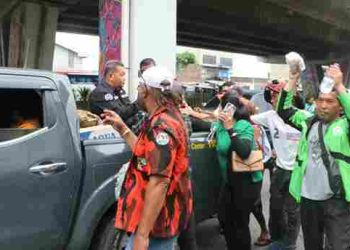 Jumat Berkah, Bid Humas Polda Sumut Berbagi Kasih dengan Sopir, Pengemudi Becak Motor dan Ojol