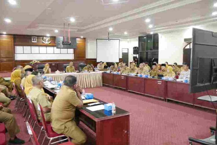 Wali Kota Mahyaruddin Pimpin Rakorpem Realisasi Anggaran