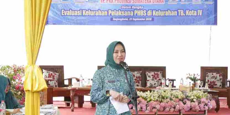 Kunjungan Tim PKK Sumut Dalam Evaluasi Lomba PHBS di Kelurahan TB Kota IV Tanjungbalai