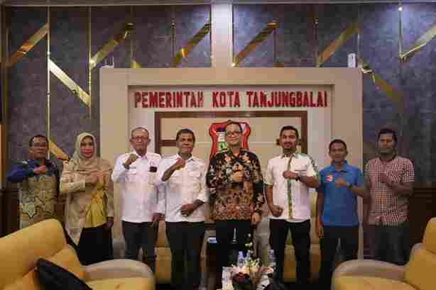 Wawako Fadly Abdina Terima Audiensi Pengkot FAI Tanjungbalai dan Sumut