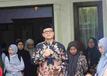 Wawako Tanjungbalai Melayat ke Rumah Duka ASN Bapperida Armein Daulay