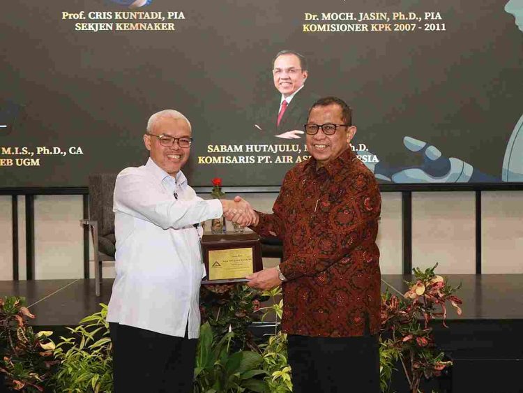 Sekjen Kemnaker: AI Percepat Deteksi Risiko, Auditor Tetap Penentu