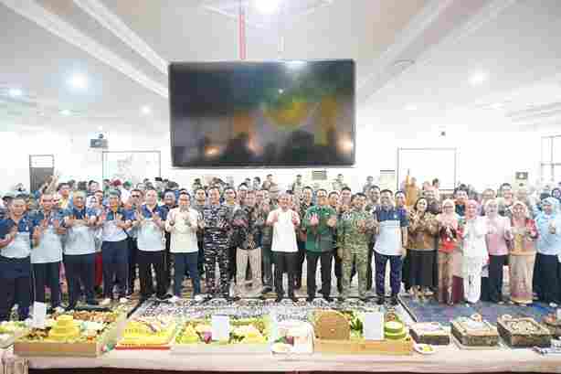 Wali Kota Tanjungbalai Dapat Surprise HUT ke-44 dari Forkopimda