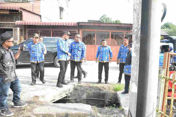 Wali Kota Tinjau Normalisasi Drainase di Jalan Hamdoko dan Jalan Listrik Tanjungbalai