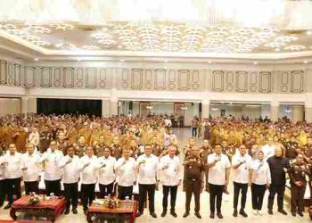 Wali Kota Bersama Gubsu, dan 33 Kepala Daerah Tandatangani MoU “Jaksa Sahabat Pendidik”