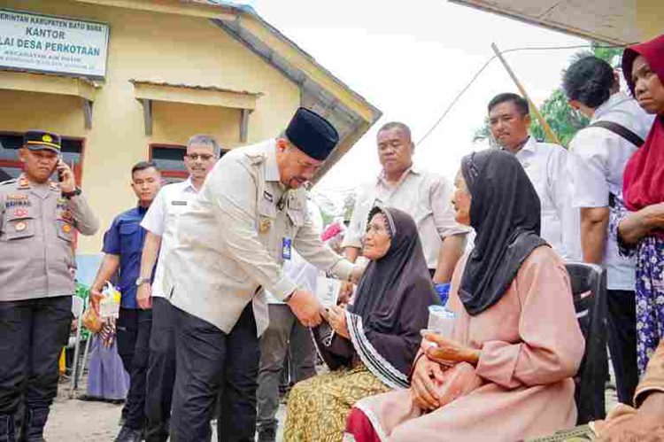 Bupati Baharuddin Hadirkan Pelayanan Publik Langsung Lewat Program BERLAYAR di Air Putih