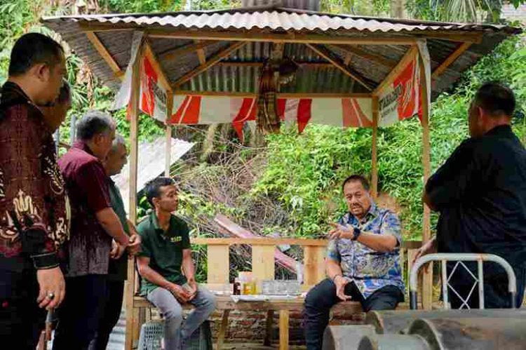 Bupati Batu Bara Tinjau Pengolahan Sampah Plastik Menjadi Bahan Bakar Alternatif di Labuhanbatu