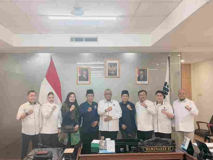 Camellia Lubis dan Ketum Abdullah Affas Audiensi dengan Wamenaker Afriansyah Noor, Bahas Penguatan Perlindungan dan Kesejahteraan Buruh