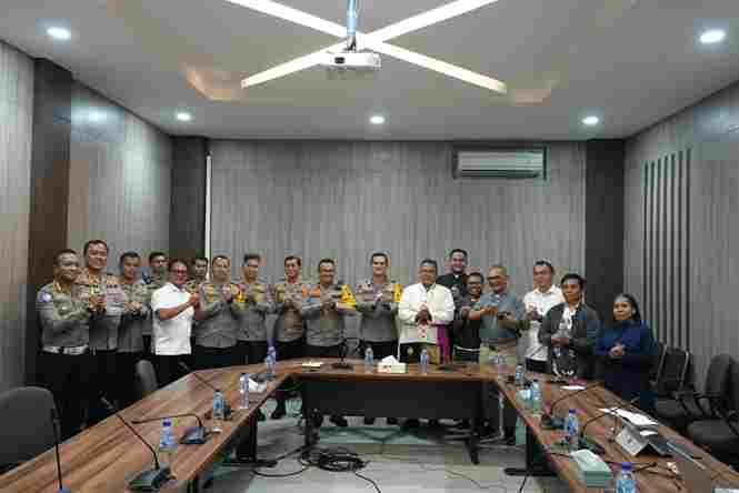 Kapolda Sumut Rangkul Keuskupan Agung Medan, Ajak Perangi Narkoba dan Kejahatan Sosial