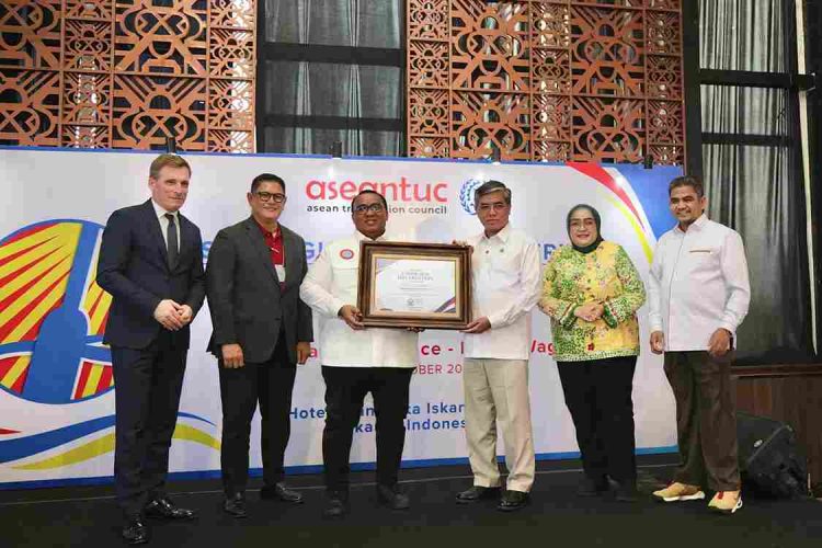 Menaker Tekankan Dialog Sosial dan Pelindungan Pekerja ASEAN