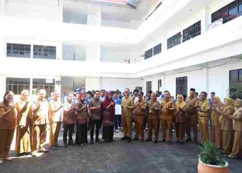 Wawako Tanjungbalai Lepas 170 Mahasiswa UPMI Medan Selesai KKN Mandiri